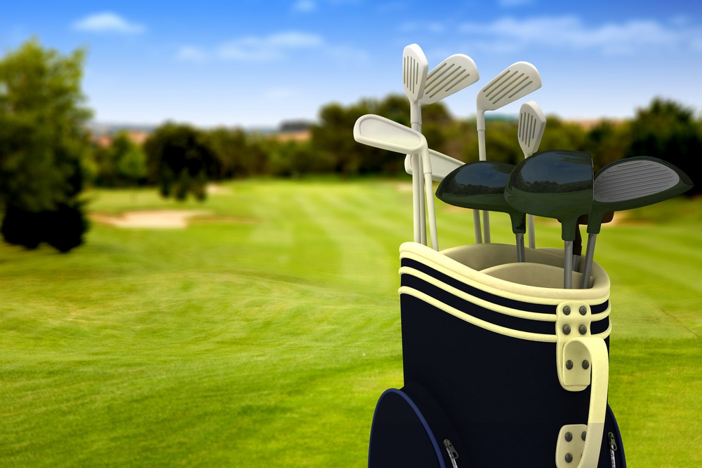 Golf-Clubs-on-Course